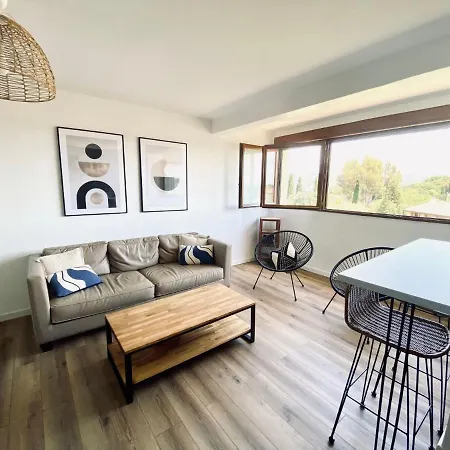 Les Vignes Vierges By Interhome Apartment