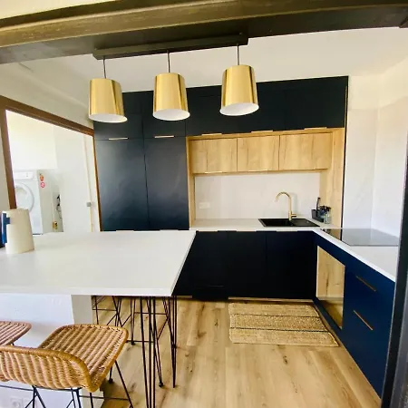 Apartment Les Vignes Vierges By Interhome *